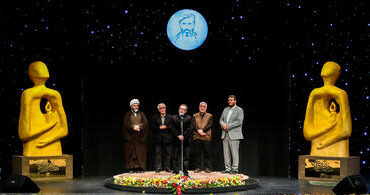 کارن همایون فر خیلی استاد پرواز است